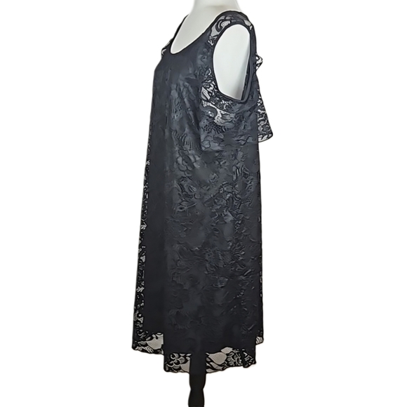 Chic Soul Fleece Lined Black Lace Cold Shoulder Midi Shift Dress, 1XL - Picture 4 of 8